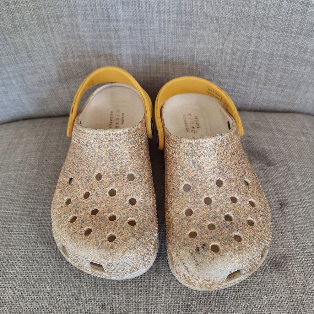Crocs classic Clog golden sparkle c11